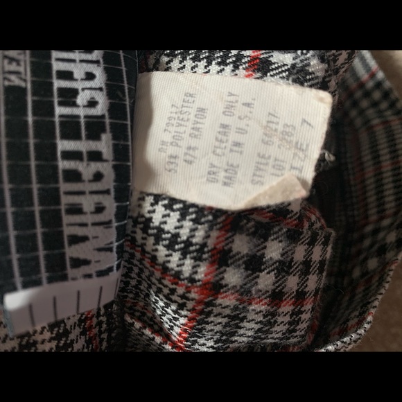 Vintage 90’s plaid pleated uniform skirt - Picture 4 of 4